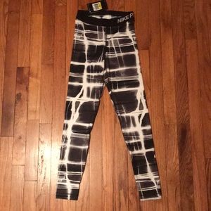 Nike Pro Leggings